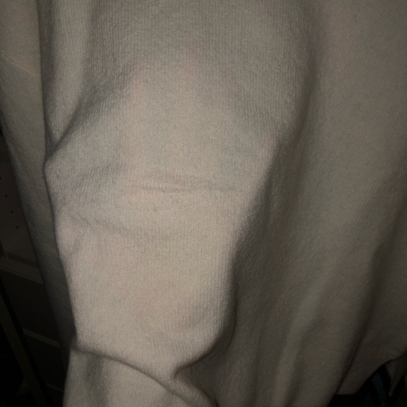 Levi’s Sweater - Picture 8 of 8